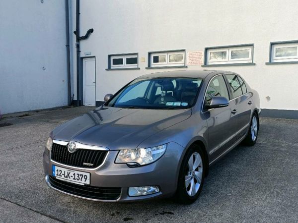 Skoda Superb Saloon, Diesel, 2012, Purple