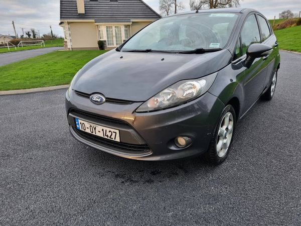 Ford Fiesta Hatchback, Petrol, 2010, Grey