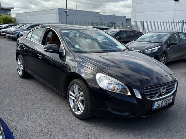 Volvo S60 Saloon, Diesel, 2013, Black