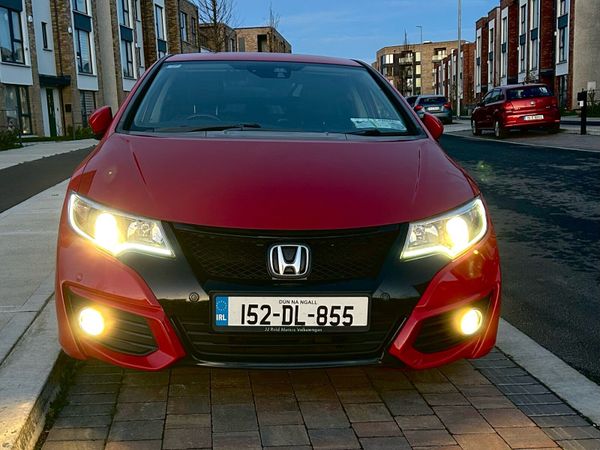 Honda Civic Hatchback, Diesel, 2015, Red