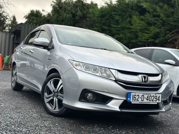 Honda Grace Saloon, Petrol Hybrid, 2016, Silver