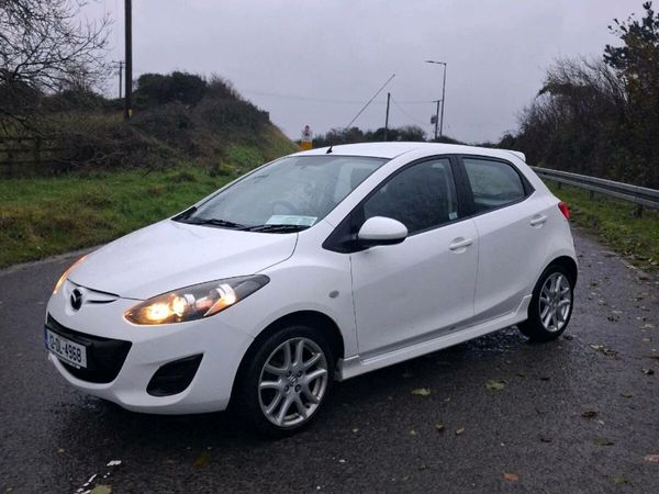 Mazda Mazda2 Hatchback, Petrol, 2012, White