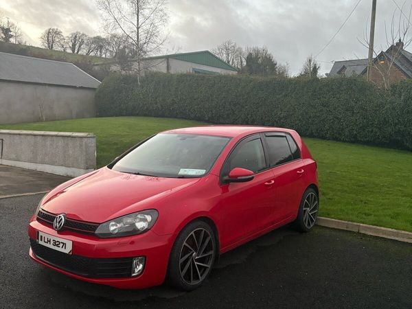 Volkswagen Golf Hatchback, Diesel, 2011, Red