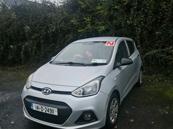 Hyundai i10 Hatchback, Petrol, 2014, Silver