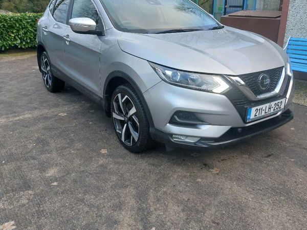Nissan Qashqai MPV, Petrol, 2021, Grey
