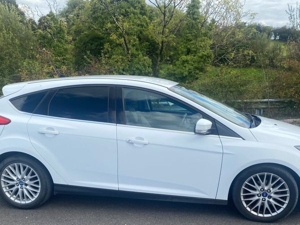 Ford Focus Hatchback, Diesel, 2014, White