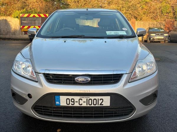 Ford Focus Hatchback, Diesel, 2009, Silver