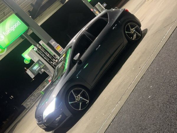 SEAT Leon Hatchback, Diesel, 2013, Grey