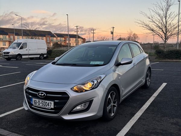 Hyundai i30 Hatchback, Petrol, 2016, Silver