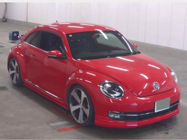 Volkswagen Beetle Hatchback, Petrol, 2015, Red