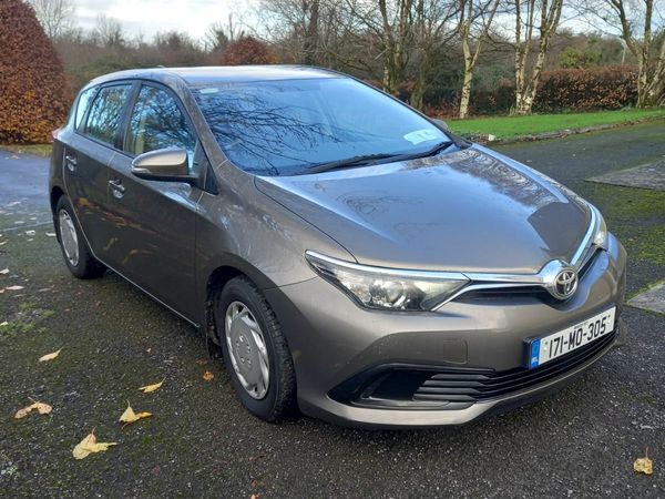 Toyota Auris Hatchback, Diesel, 2017, Grey