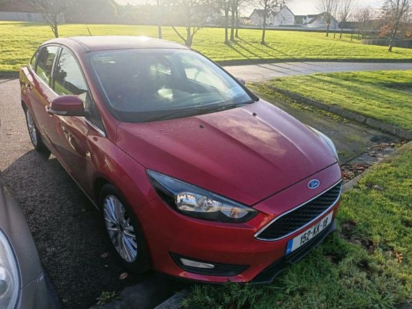 Ford Focus Saloon, Diesel, 2015, Red