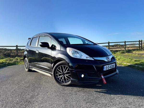 Honda Fit Hatchback, Petrol Hybrid, 2013, Black