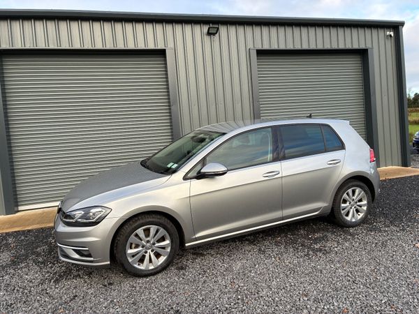 Volkswagen Golf Hatchback, Petrol, 2017, Silver