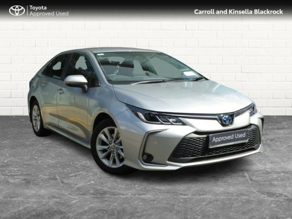 Toyota Corolla Saloon, Petrol Hybrid, 2025, Silver