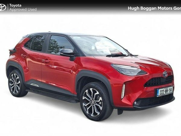 Toyota Yaris Cross Hatchback, Petrol Hybrid, 2022, Red