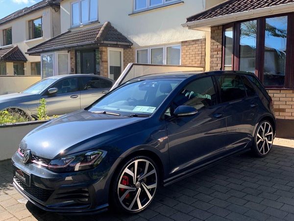 Volkswagen Golf Hatchback, Petrol, 2017, Blue