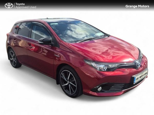 Toyota Auris MPV, Petrol Hybrid, 2018, Red