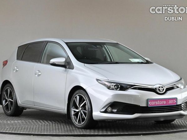 Toyota Auris Hatchback, Petrol, 2017, Silver