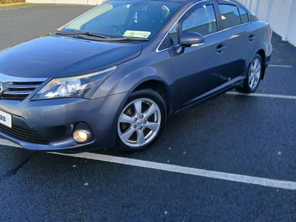 Toyota Avensis Saloon, Diesel, 2012, Grey