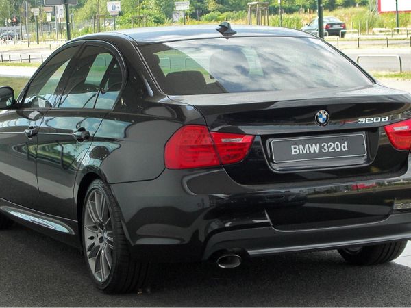 BMW 3-Series Saloon, Diesel, 2012, Red
