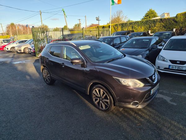 Nissan Qashqai Hatchback, Diesel, 2015, Black