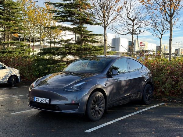 Tesla Model Y MPV, Electric, 2023, Grey