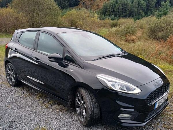 Ford Fiesta Hatchback, Petrol, 2018, Black