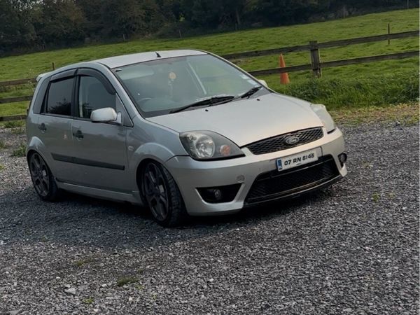 Ford Fiesta Hatchback, Diesel, 2007, Silver