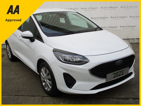 Ford Fiesta Hatchback, Petrol, 2023, White