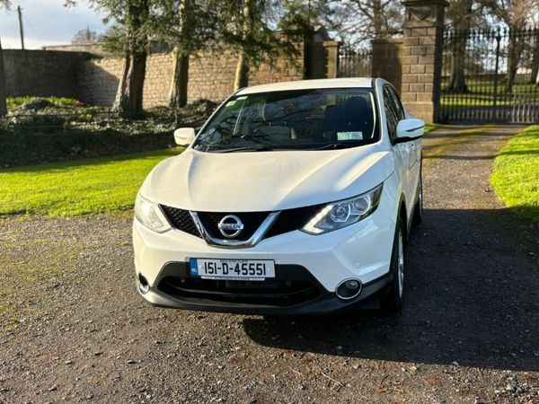 Nissan Qashqai Hatchback, Petrol, 2015, White