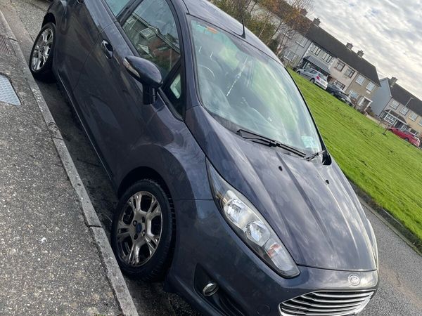 Ford Fiesta Hatchback, Diesel, 2015, Blue