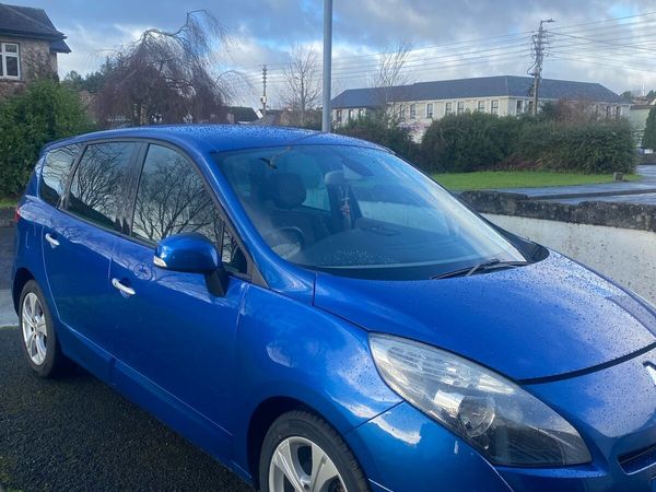Renault Grand Scenic MPV, Diesel, 2010, Blue
