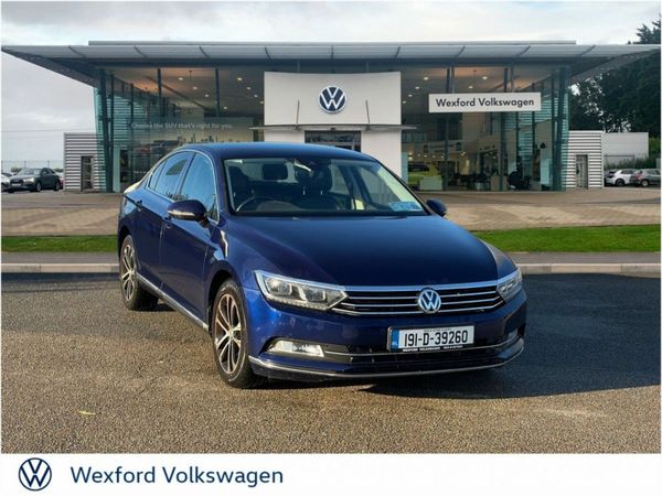 Volkswagen Passat Saloon, Diesel, 2019, Blue