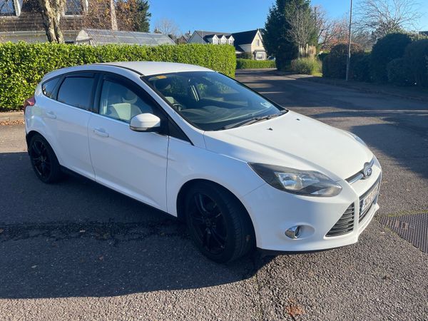 Ford Focus Hatchback, Diesel, 2014, White