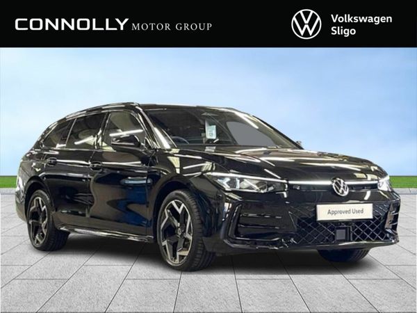 Volkswagen Passat Estate, Petrol Plug-in Hybrid, 2025, Black
