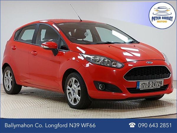 Ford Fiesta Hatchback, Petrol, 2017, Red