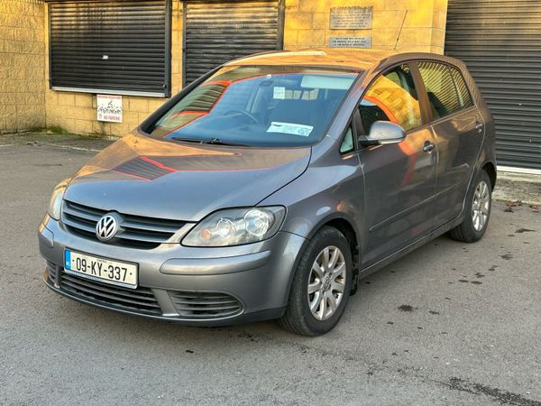 Volkswagen Golf Hatchback, Diesel, 2009, Grey