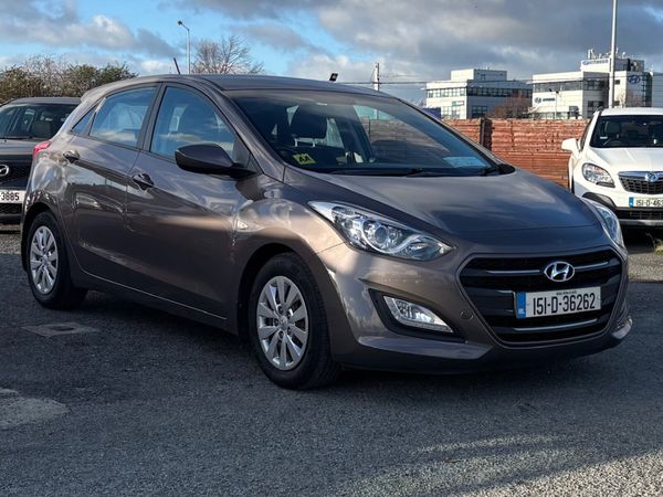 Hyundai i30 Hatchback, Petrol, 2015, Bronze