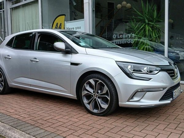 Renault Megane Hatchback, Petrol, 2020, Silver