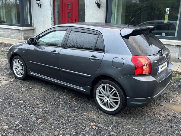 Toyota Corolla Hatchback, Petrol, 2006, Grey