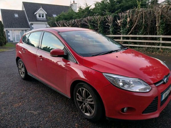 Ford Focus Hatchback, Diesel, 2013, Red