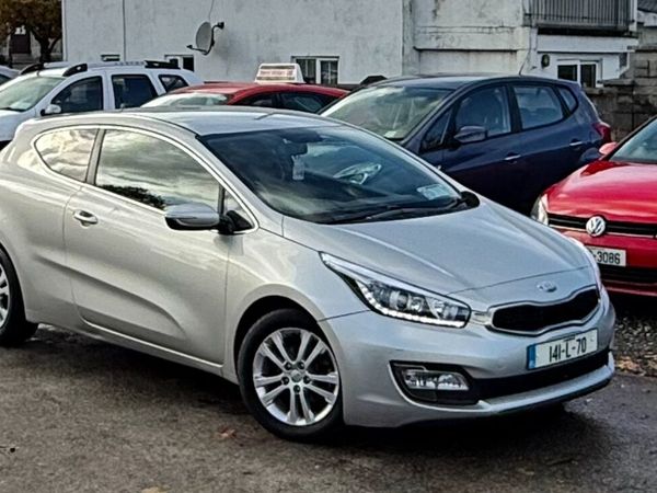 Kia Ceed Hatchback, Diesel, 2014, Silver