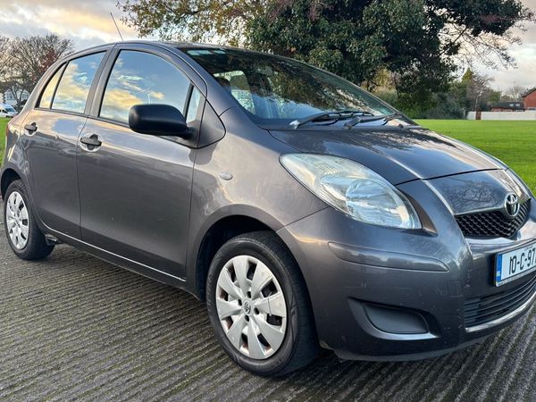 Toyota Yaris Hatchback, Petrol, 2010, Grey