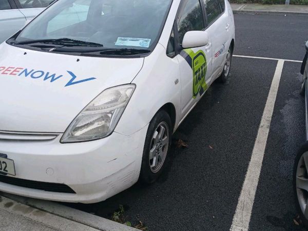 Toyota Prius Hatchback, Petrol Hybrid, 2011, White