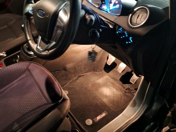 Ford Fiesta Hatchback, Petrol, 2017, Grey