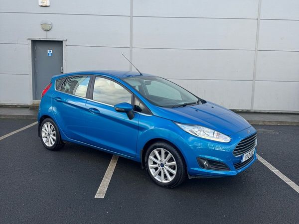 Ford Fiesta Hatchback, Petrol, 2017, Blue