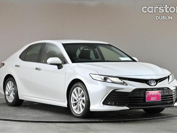 Toyota Camry Saloon, Petrol Hybrid, 2021, White
