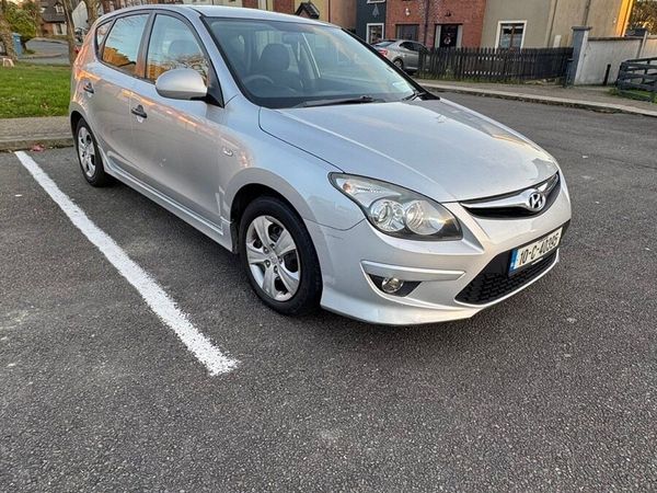 Hyundai i30 Hatchback, Diesel, 2010, Silver
