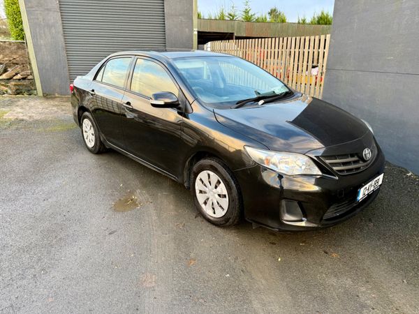 Toyota Corolla Saloon, Diesel, 2012, Black
